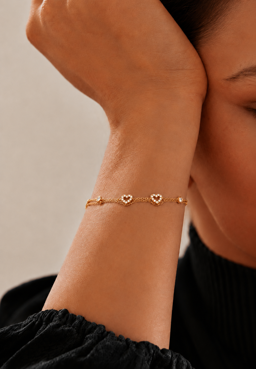 Photo lifestyle du bracelet Adèle de la marque de bijoux Adaelya