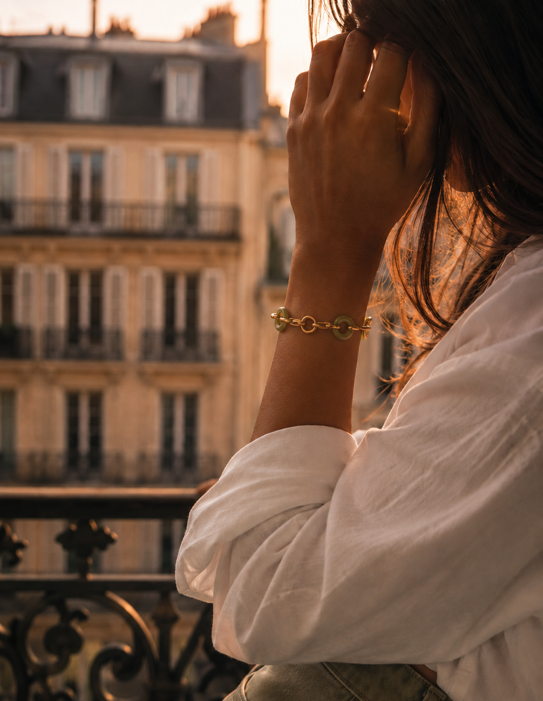 Photo lifestyle du bracelet Maela de la marque de bijoux Adaelya