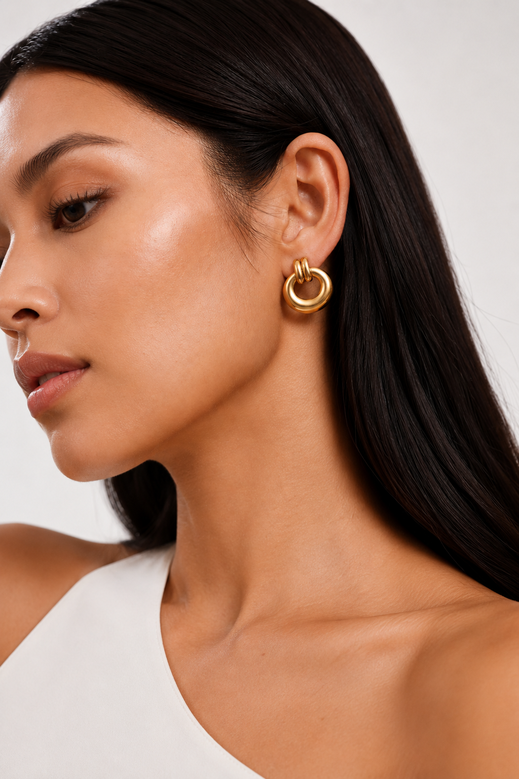 Photo des boucles d'oreille Soléa de la marque de bijoux Adaelya