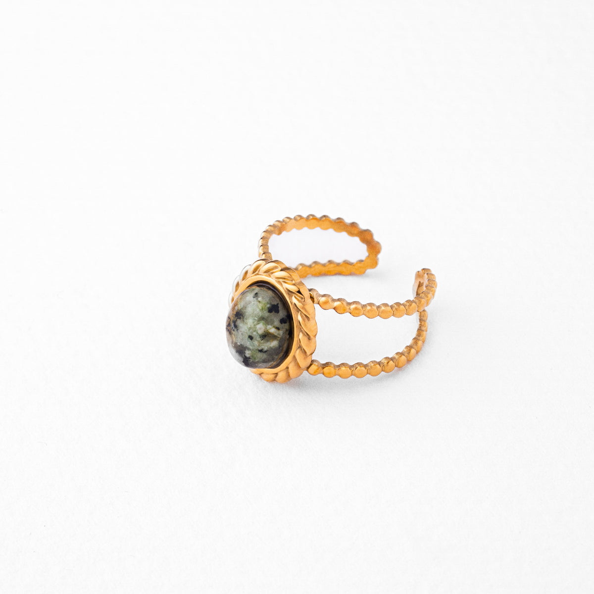 Photo de la bague Nymphéa de la marque de bijoux Adaelya