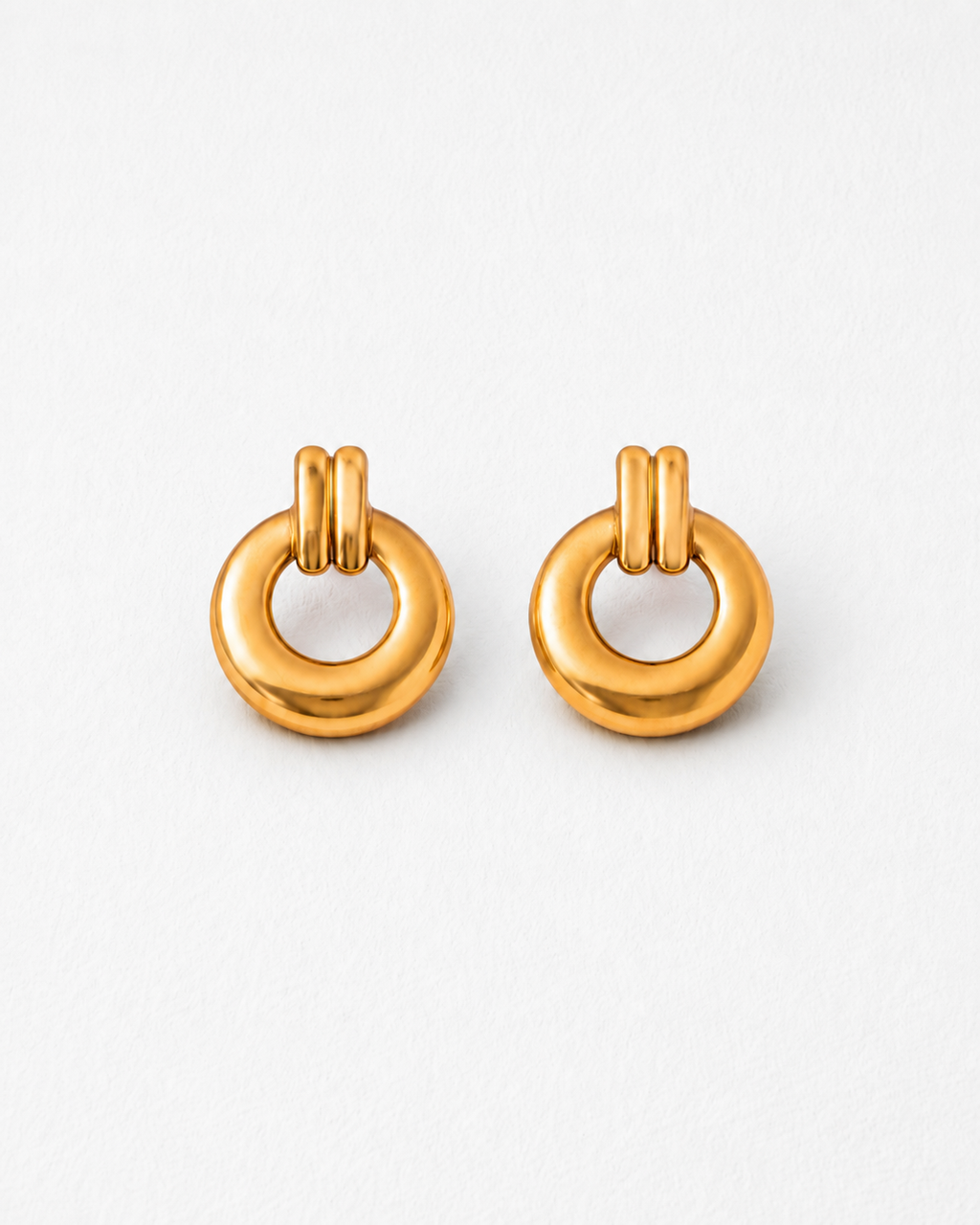 Photo des boucles d'oreille Soléa de la marque de bijoux Adaelya