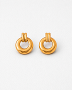 Photo des boucles d'oreille Soléa de la marque de bijoux Adaelya